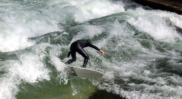Surfwelle in Augsburg bekommt 200.000 Euro Unterstützung
