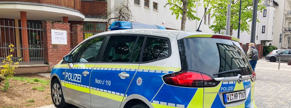 Wiesbadenerin ertappt Paket-Dieb und wird verprügelt