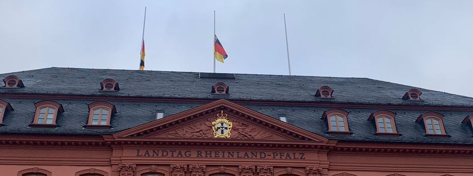 Warum heute in Mainz die Flaggen auf halbmast wehen