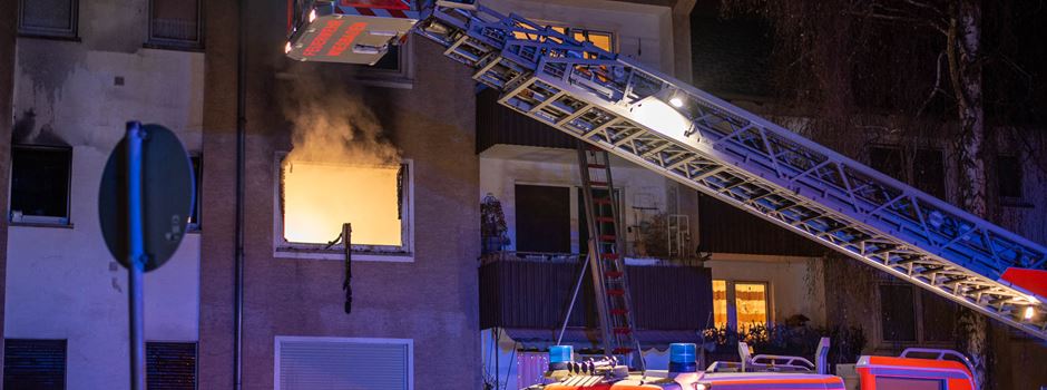 Wohnungsbrand in Wiesbaden: Person stirbt nach Reanimation