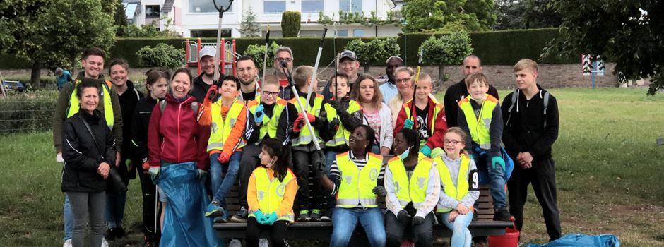 CleanUp Day am Mondorfer Rheinufer: Soziales Projekt der St. Laurentius-Schule
