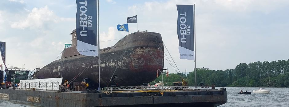 Menschenmassen am Rhein: U-Boot hat Mainz erreicht
