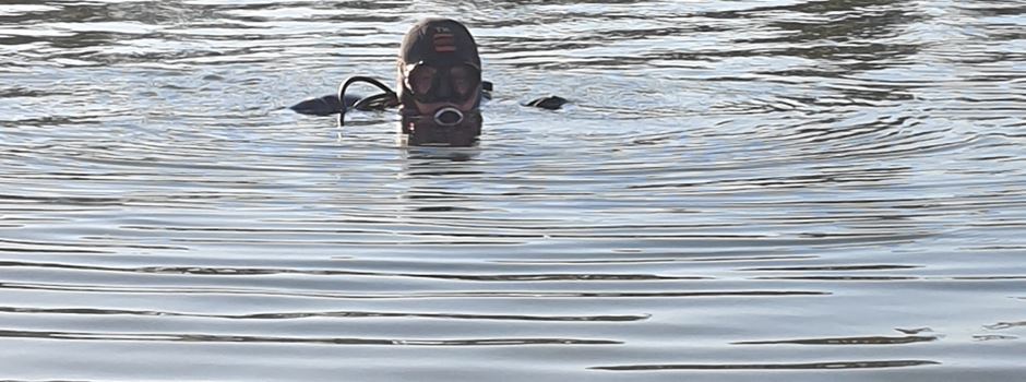 Unter Wasser angeleint: Einsatztaucher der Soltauer DLRG im Südsee-Camp