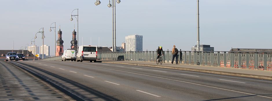 Theodor-Heuss-Brücke am Sonntag vollgesperrt