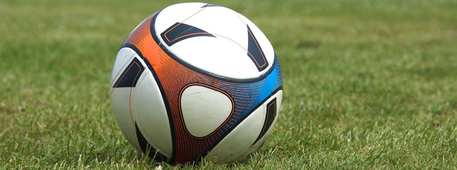 Tumulte bei Fußballspiel in Wiesbaden: Spieler durch Schlag verletzt