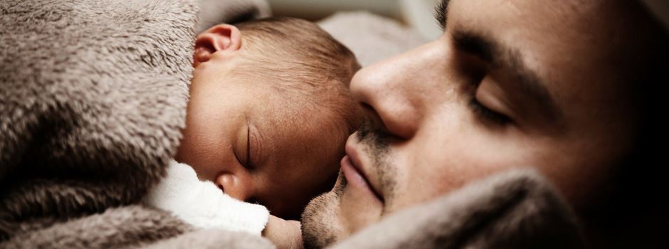 „Basic Bonding - Bindung durch Berührung“ Kurse für Eltern mit Babys bis 4 Monate