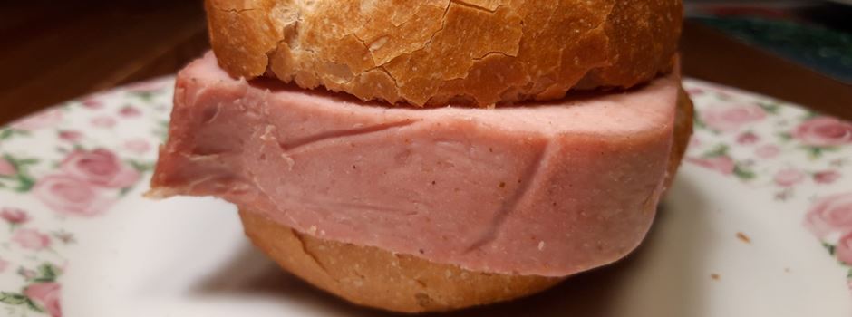 Globus in Wiesbaden: Was wird aus der Preisgarantie für Fleischkäse-Brötchen?