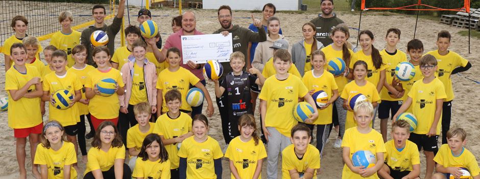 Mondorfer Beach-Volleyball-Camp: Riesen Spaß für die Kinder & eine Spende vom Stadtmarketing Niederkassel e.V.