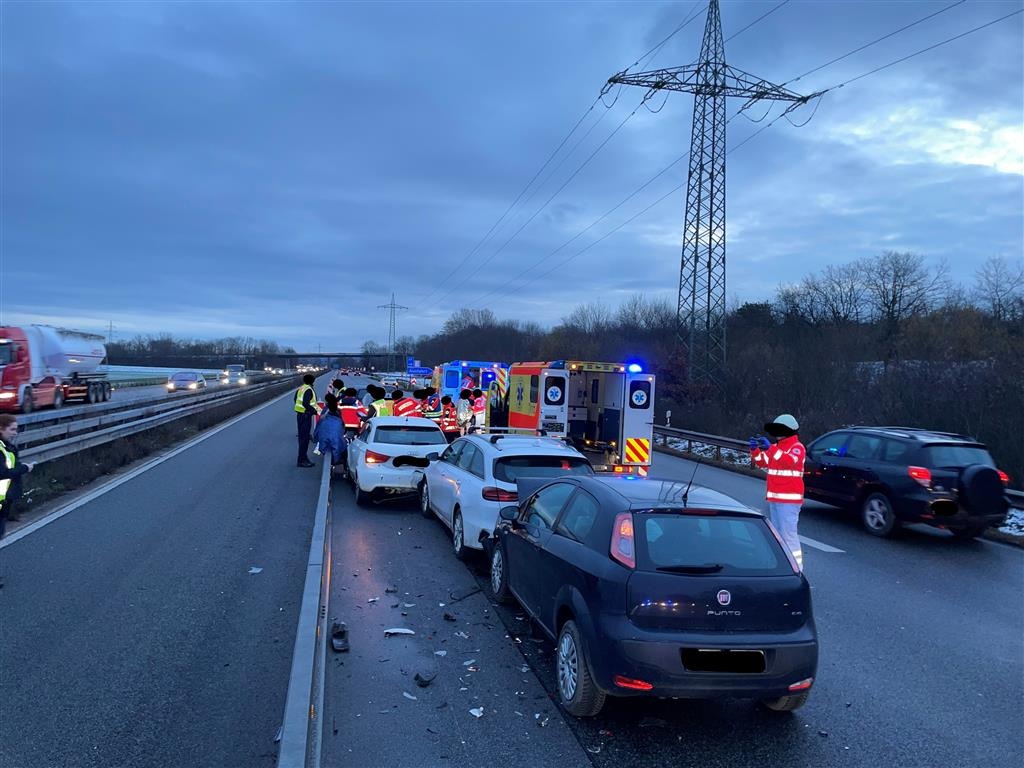 Mehrere Verletzte Nach Unfall Auf A60