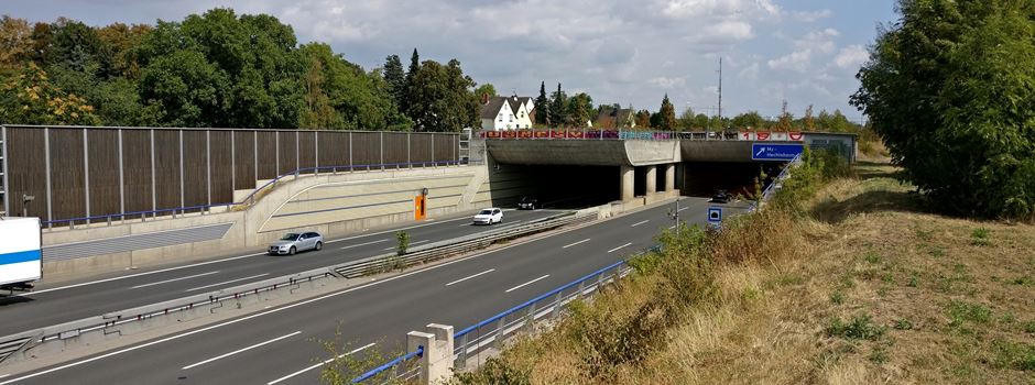 Sperrung des Hechtsheimer Tunnels wegen mehrerer Unfälle