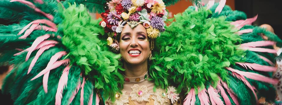 Samba und rodeln für die Ernte: So feiern andere Länder Fasching