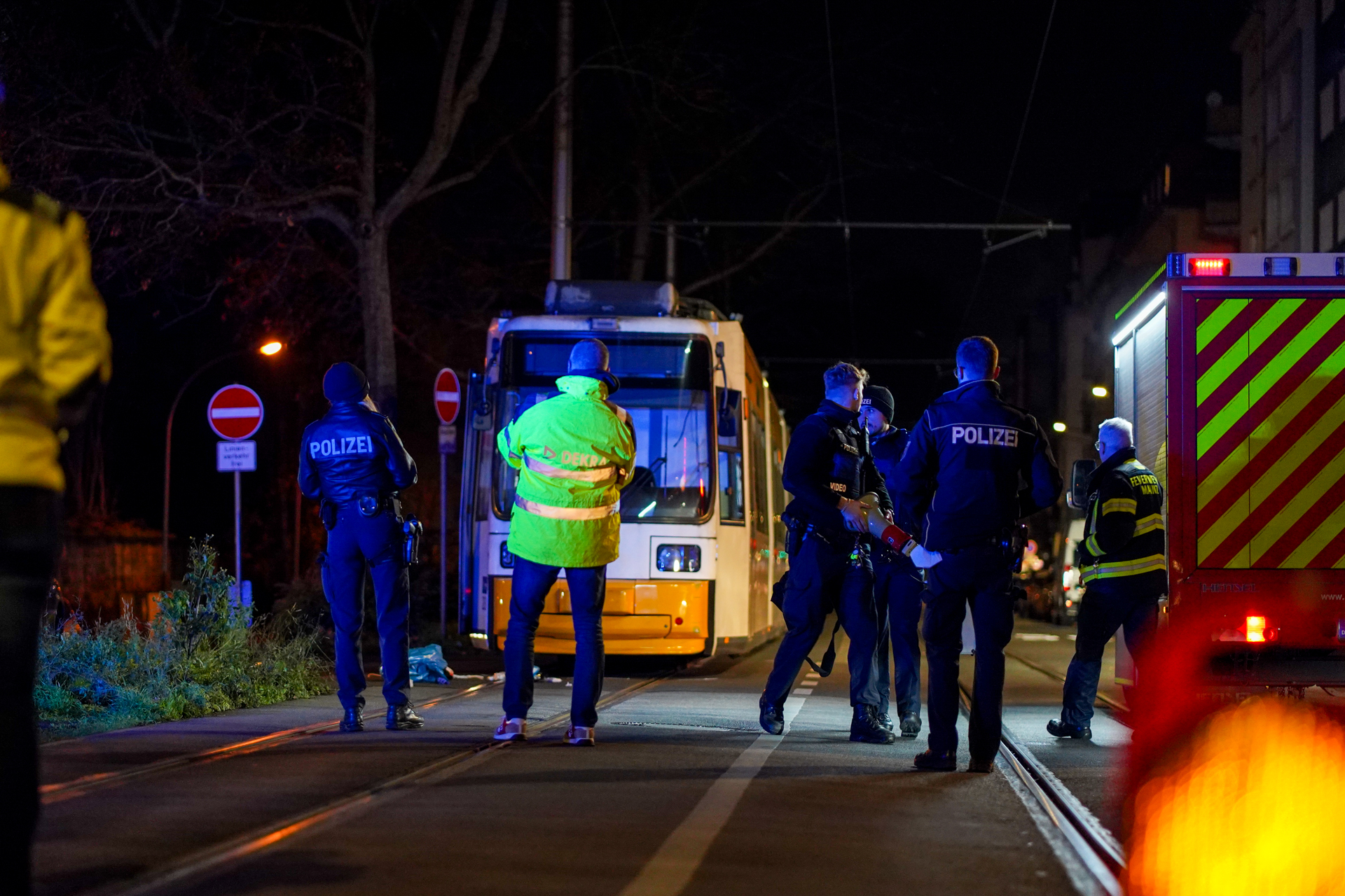 Schwerer Unfall In Der Mainzer Neustadt: Frau Von Straßenbahn Erfasst