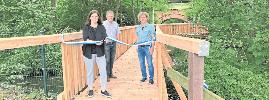 Mut zur Brücke: Holzkonstruktion in Munster ist wieder „auf Zack“