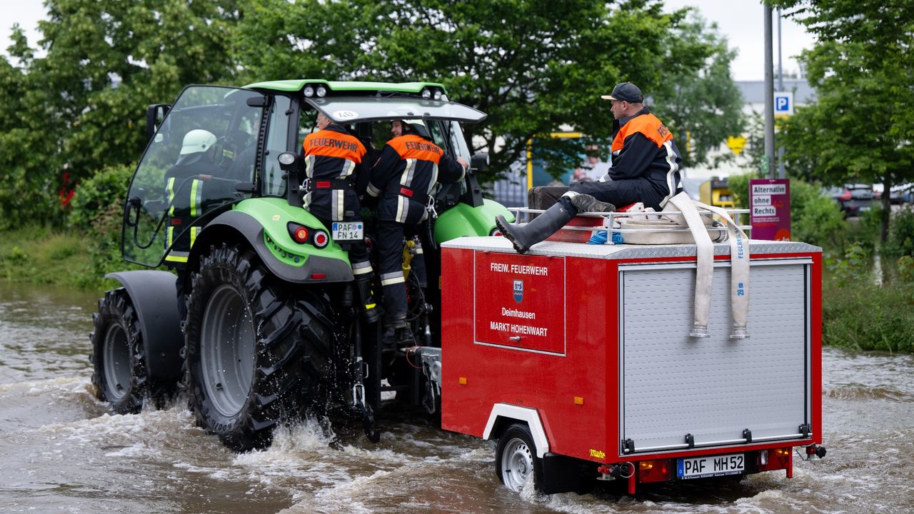 Hochwasser-Lage Spitzt Sich In Einigen Gebieten Zu