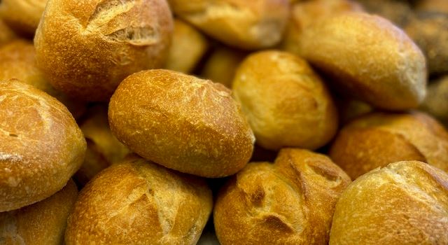 Erfolgreicher Start der neuen Bio-Bäckerei im Biomarkt Niederkassel