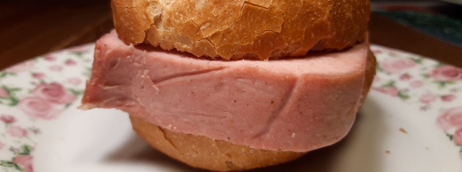 Wackelt die Preisgarantie für Fleischkäse-Brötchen bei Globus?