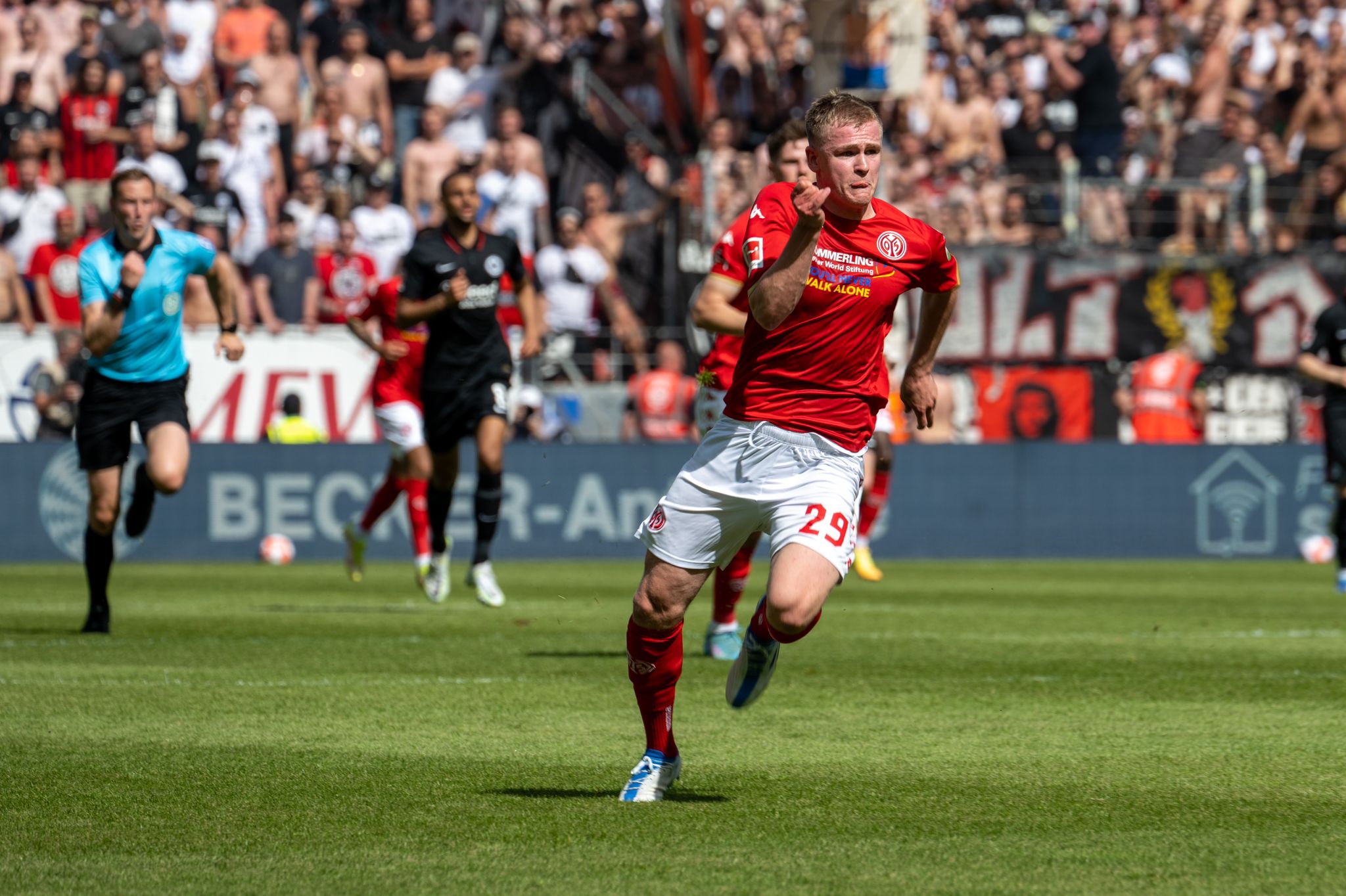 Ein Jahr Leidenszeit: Tränen Bei Burkardt-Comeback Für Mainz 05