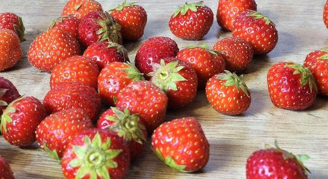 Erdbeerlimes, Flammkuchen und Co.: 7 Zubereitungs-Ideen für Erdbeeren