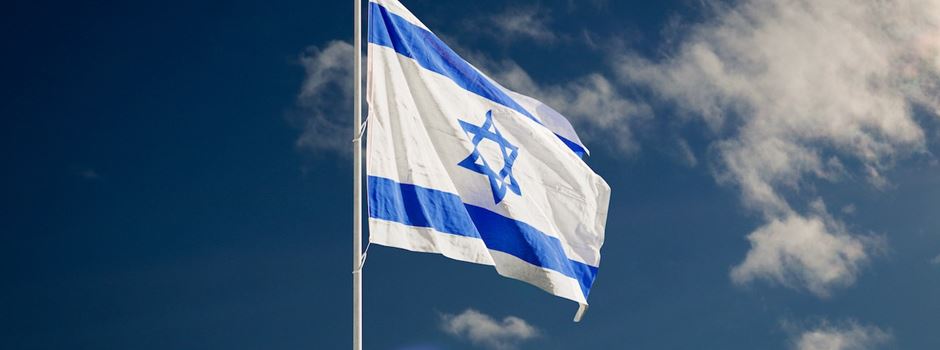 Israel-Flagge vor Kirche gestohlen