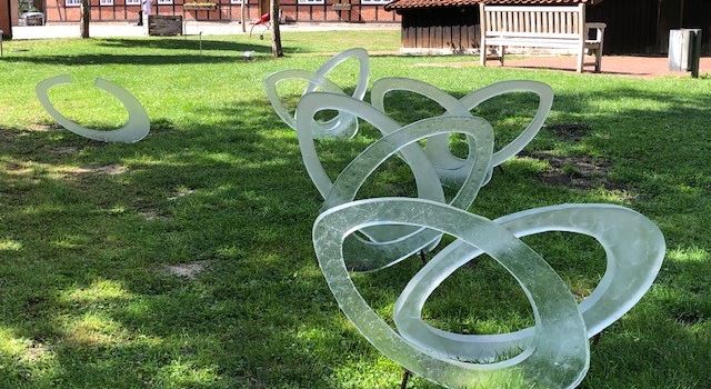 „Glasplastik und Garten“: Drei Preise in Höhe von je 2.000 Euro vergeben