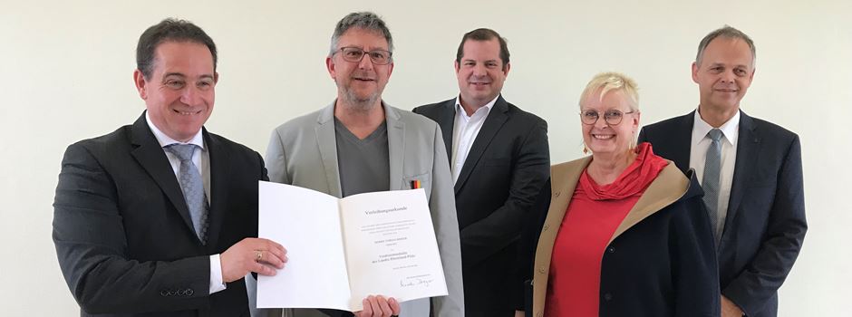 Für besondere Verdienste: Niersteiner erhält RLP-Auszeichnung