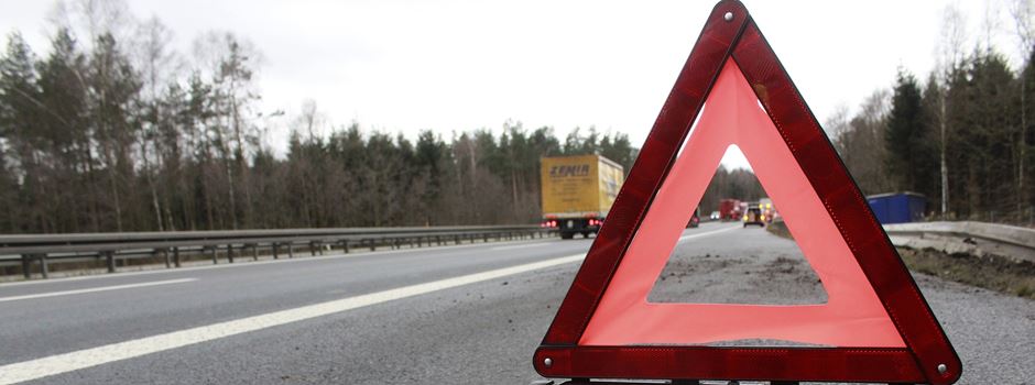 Schwerer Verkehrsunfall bei Alzey: Mehrere Autos aufeinander gekracht